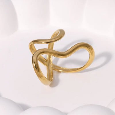 bague femme en acier inoxydable dorée couchée