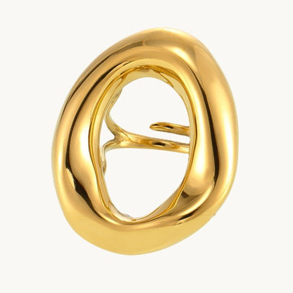 Bague femme Luméra ovale dorée fond blanc