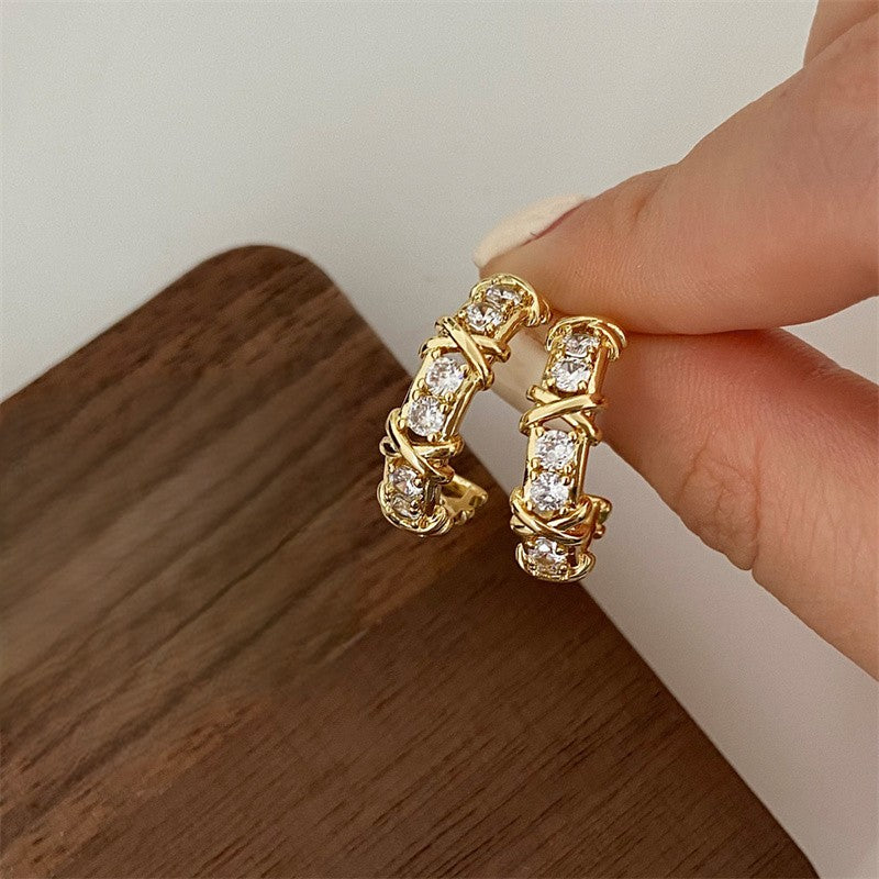 Boucle d'oreille créole Orvessia dorée pour femme