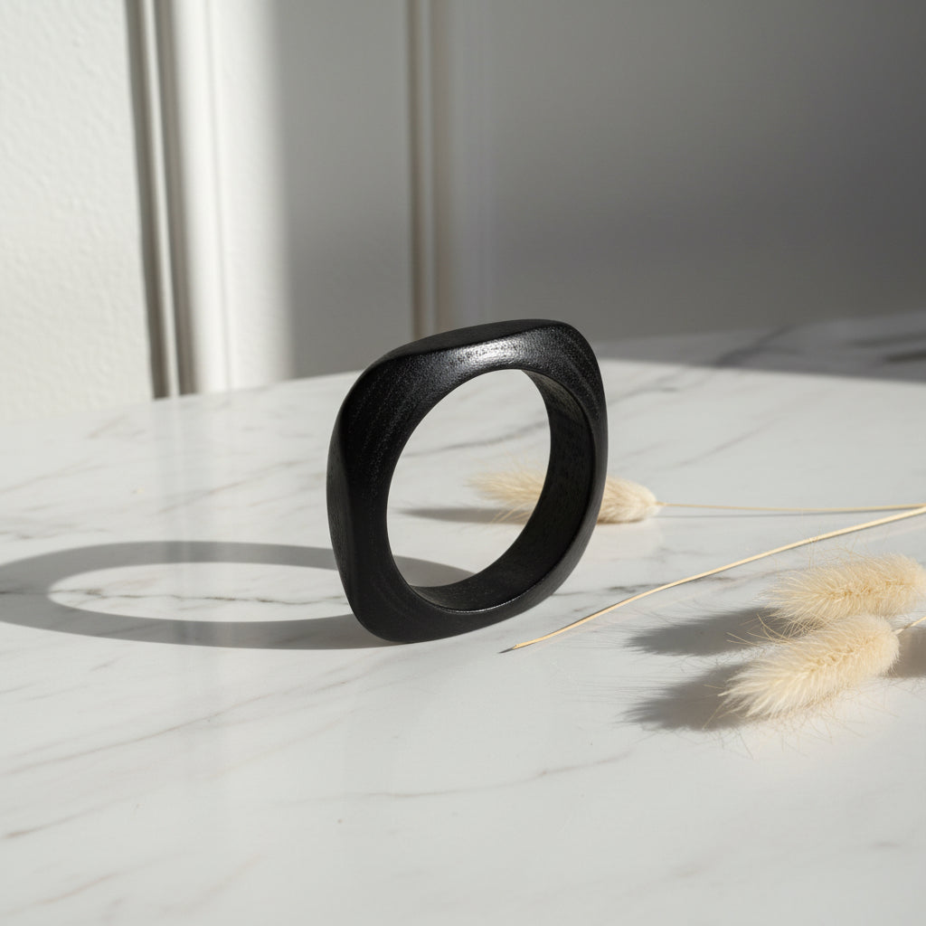 Bracelet bois noir carré