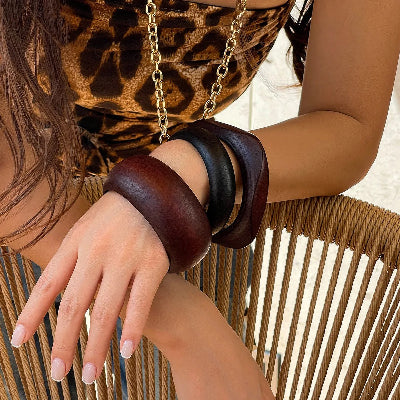 Bracelet bois mélange sur poignet