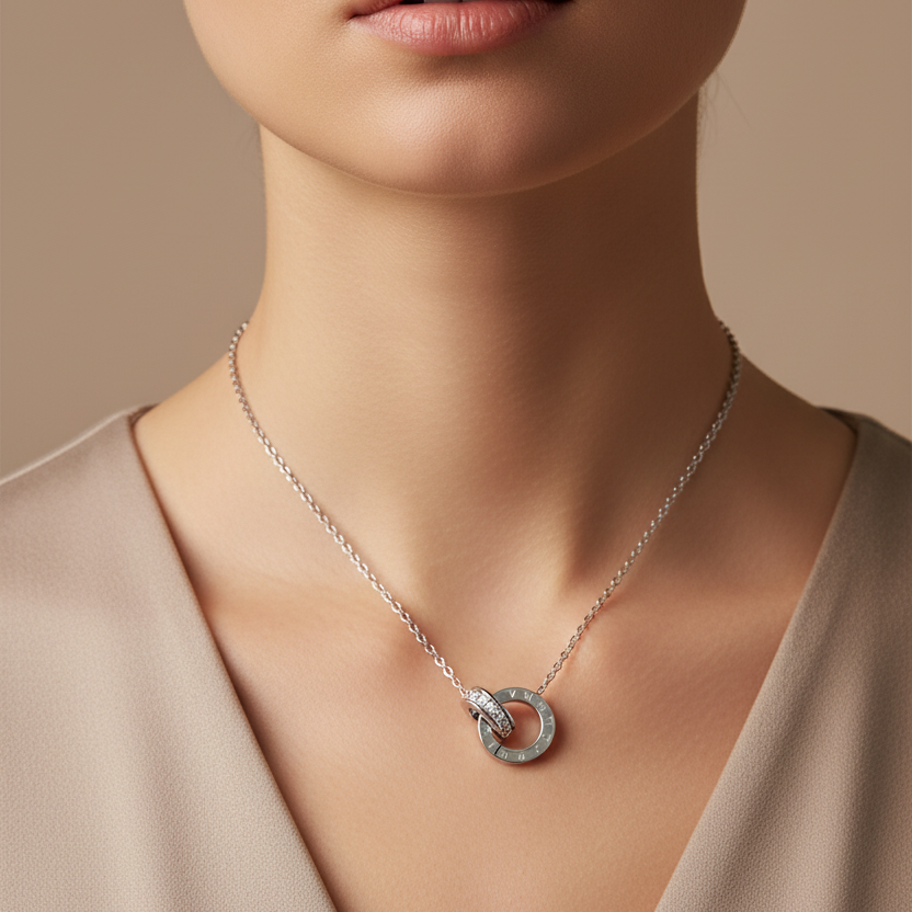 collier acier inoxydable argent sylviora porter sur le cou