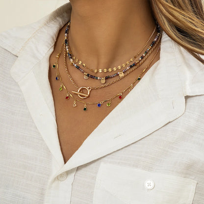 collier multicouche Niméra au cou